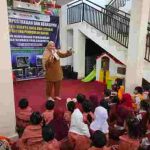Anak TK Antusias Ikuti Cerita “Koala yang Pantang Menyerah” dari Pustakawan Dispersip Kotabaru