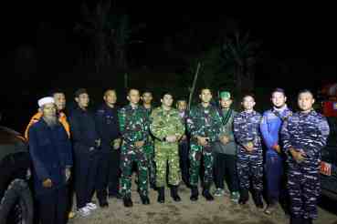 BUPATI TANAH BUMBU BERI APRESIASI ATAS D TEMUKANNYA HELIKOPTER YANG JATUH