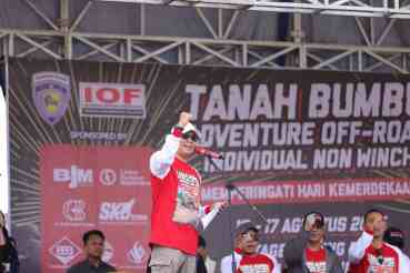Bupati Andi Rudi Latif Buka Tanah Bumbu Adventure Offroad Non Winch Individual Tahun 2025