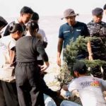 MELIBATKAN GURU DAN PELAJAR, PWI TANBU SERTA PELINDO TANAM POHON DI PANTAI RINDU ALAM