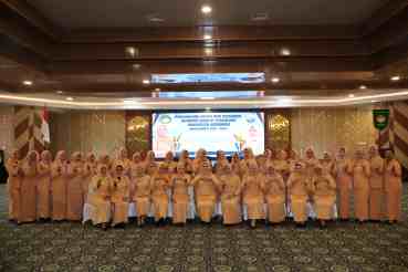 Pemkab Kotabaru Hadiri Pengukuhan DWP Kotabaru Periode 2024-2029