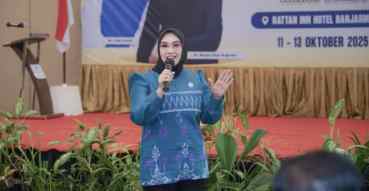 Bimtek PKK Tanah Bumbu Dari Etika Kepemimpinan Andi Irmayani hingga Kupas Tuntas Bersama dr. Boyke dan dr. Lula Kamal