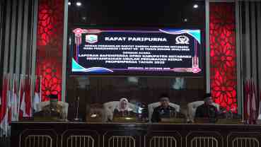 Pemkab Kotabaru Hadiri Rapat Paripurna DPRD Kotabaru acara Laporan Perubahan Kedua Bapemperda Tahun 2025
