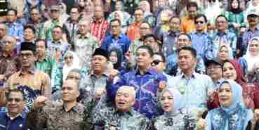 Bupati Andi Rudi Latif Dorong Pesta Pantai Mappanre Ri Tasi’e ke Panggung Nasional