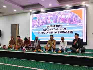 Komunitas Pensiunan BSI KCP Kotabaru Gelar Silaturahmi di Masjid Apung, Perkuat Ukhuwah dan Edukasi Keuangan Digital
