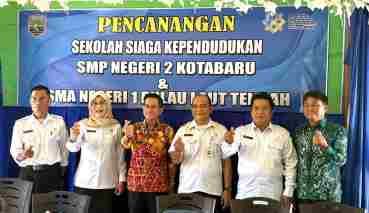 Pemkab Kotabaru Serahkan Bantuan Perlengkapan Sekolah Untuk Tingkat Paud, SD dan SMP