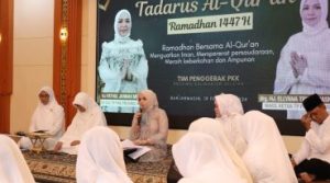 Tadarus Al-Quran TP PKK Kalsel, Ellyana Trisya Ibu Adalah Madrasah Pertama Generasi Cinta Al-Quran