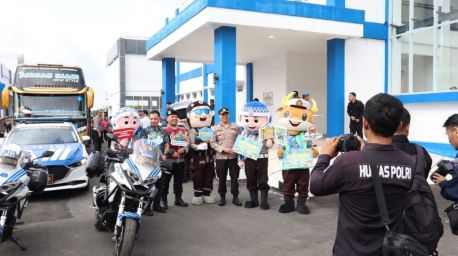 ab# Polda Kalsel Lepas 617 Peserta Mudik Gratis Polri Presisi 2026